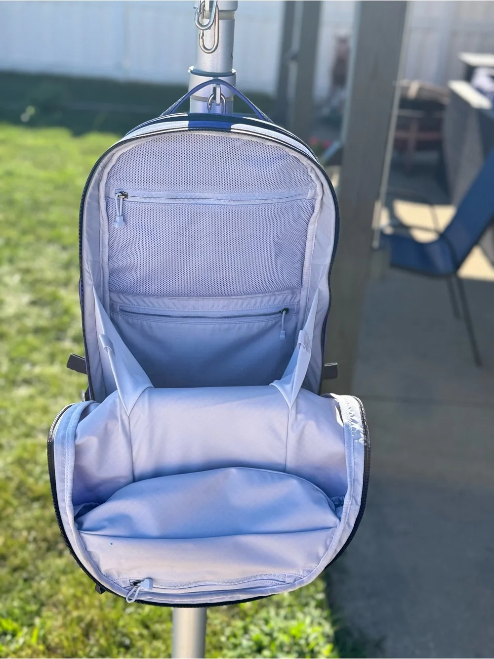 YETI Crossroads 27L Ultramarine Violet